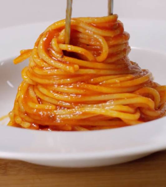 Spaghettoni mit Knoblauch